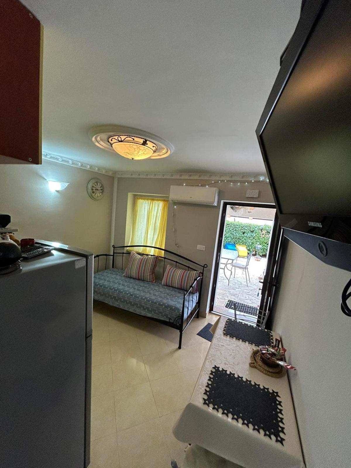 Apartman Pelcic,With Wifi And Free Parking Kostrena Eksteriør billede