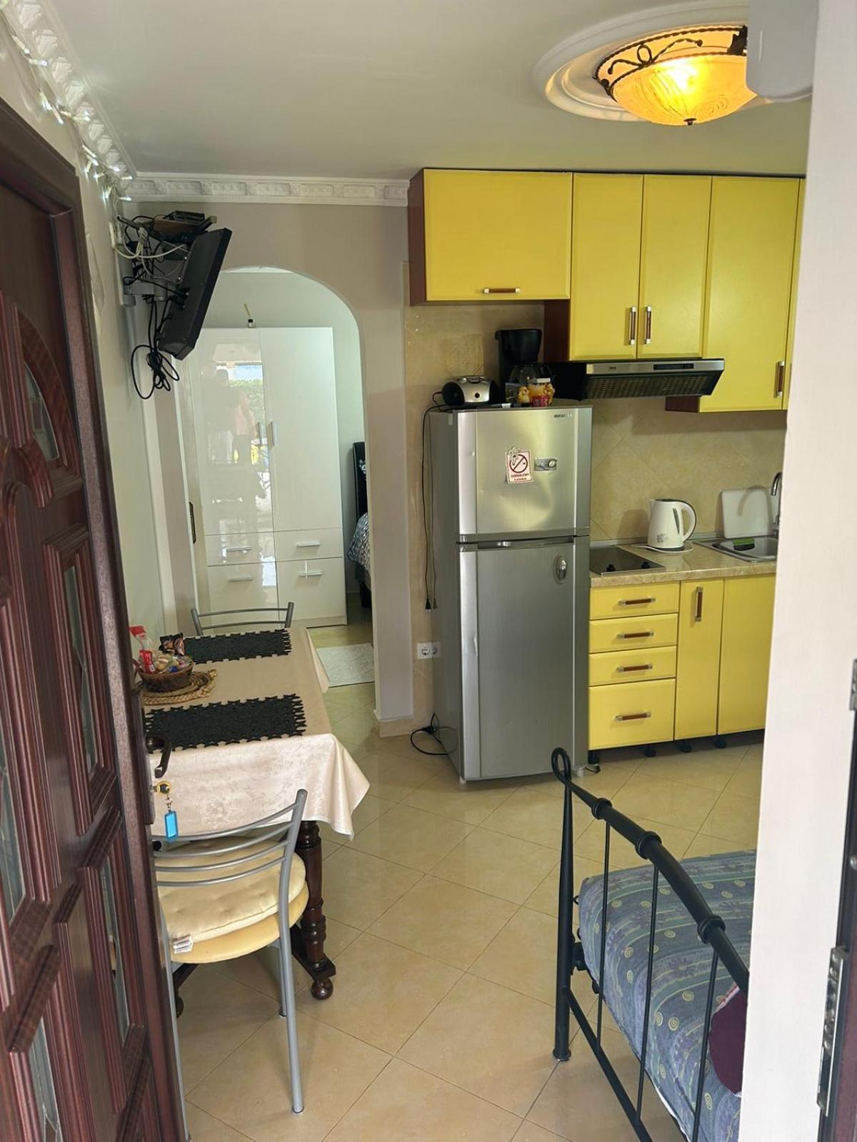 Apartman Pelcic,With Wifi And Free Parking Kostrena Eksteriør billede